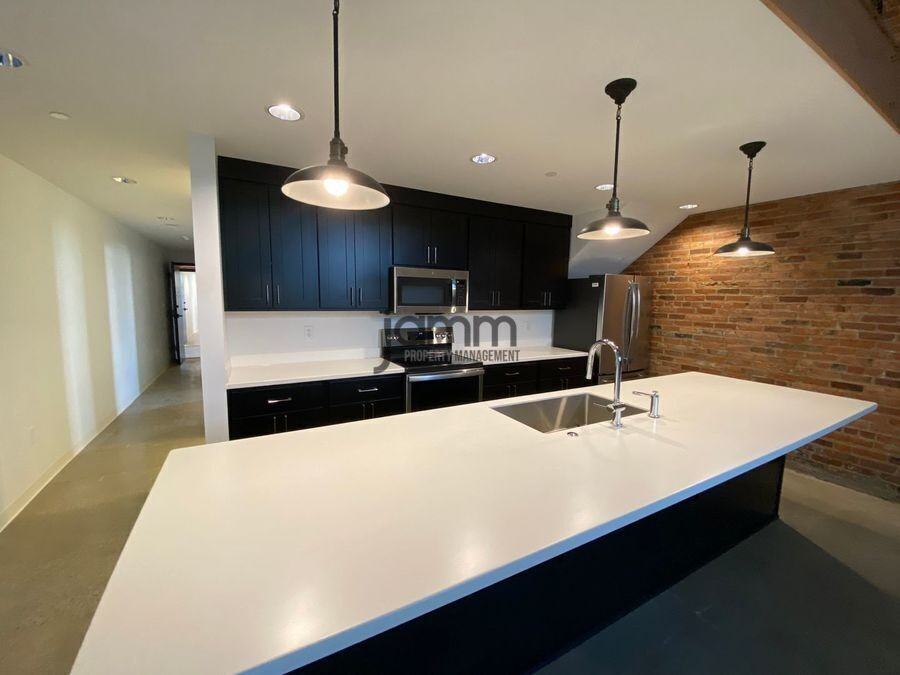 2341 Scranton Rd #9 - Photo 5 of 25
