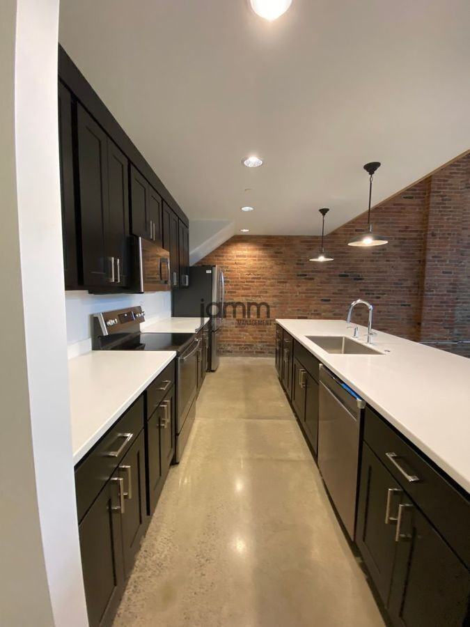 2341 Scranton Rd #9 - Photo 7 of 25
