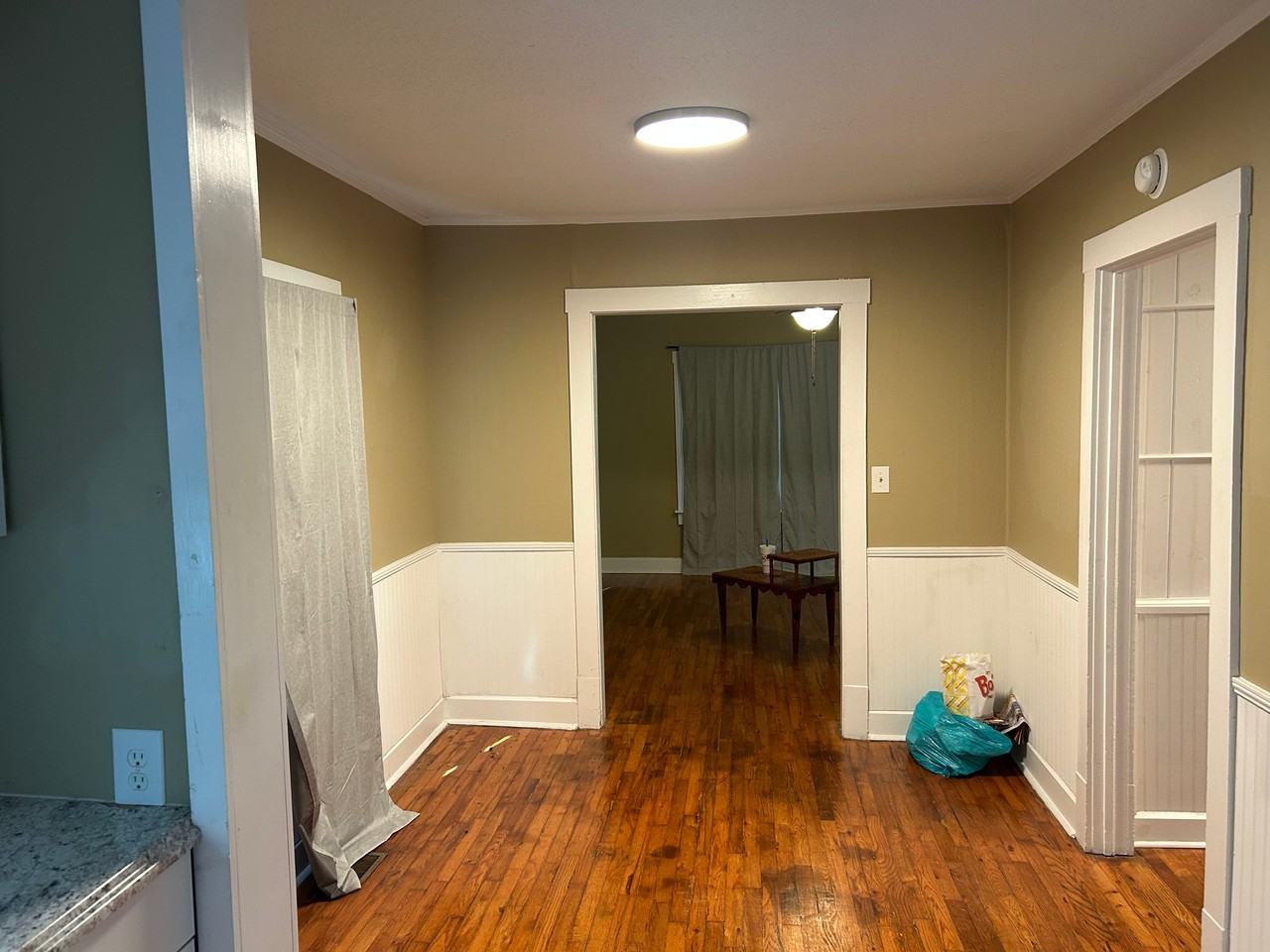 1216 N Spring St - Photo 3 of 13