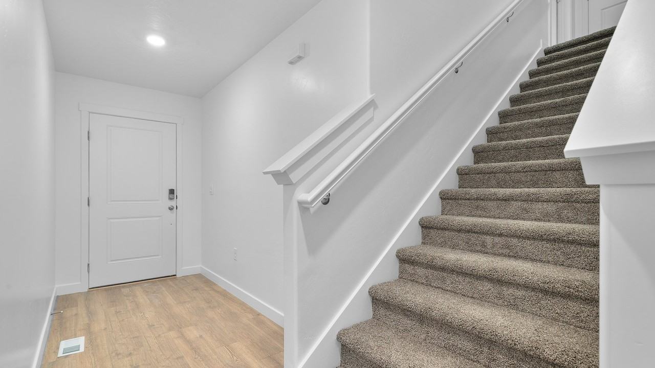 1936 E Corriente Dr - Photo 2 of 16