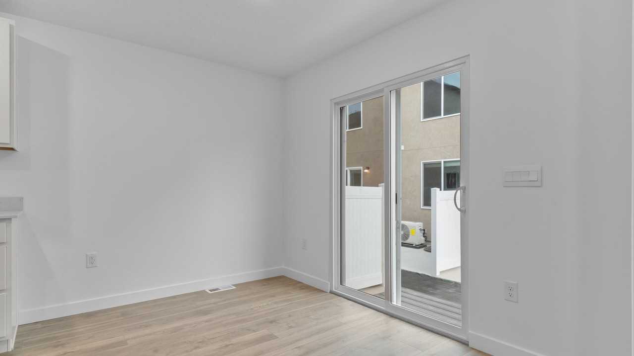 1936 E Corriente Dr - Photo 5 of 16