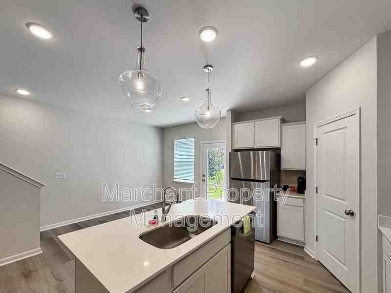 119 Stoneview Way - Photo 7 of 23