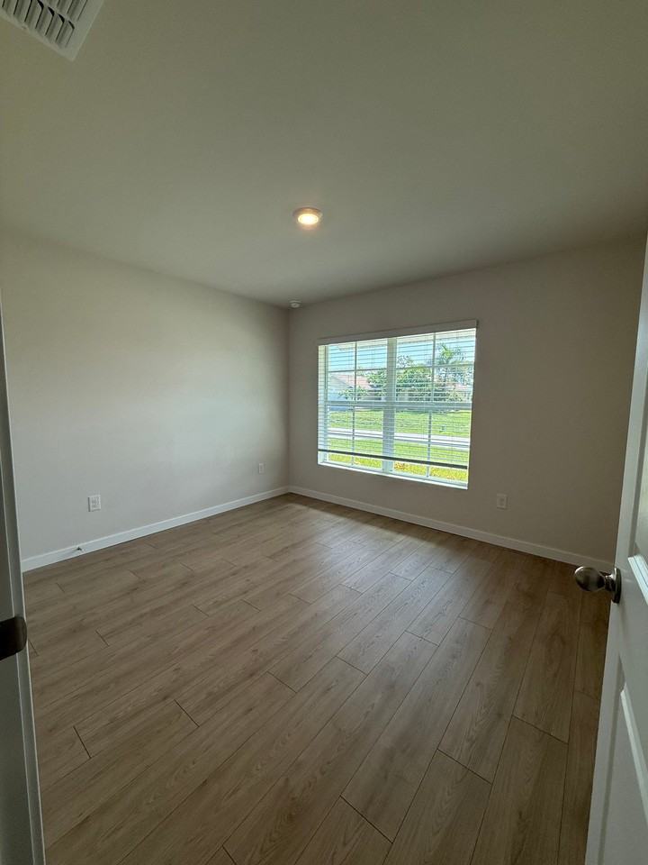 17408 Arizona Rd - Photo 4 of 14