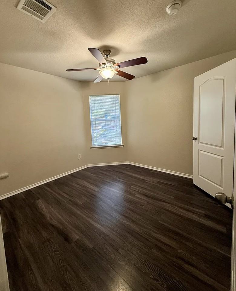 3302 Etheredge Dr - Photo 6 of 19