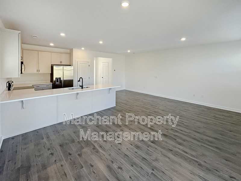 1255 Westgate Village Dr - Photo 7 of 26