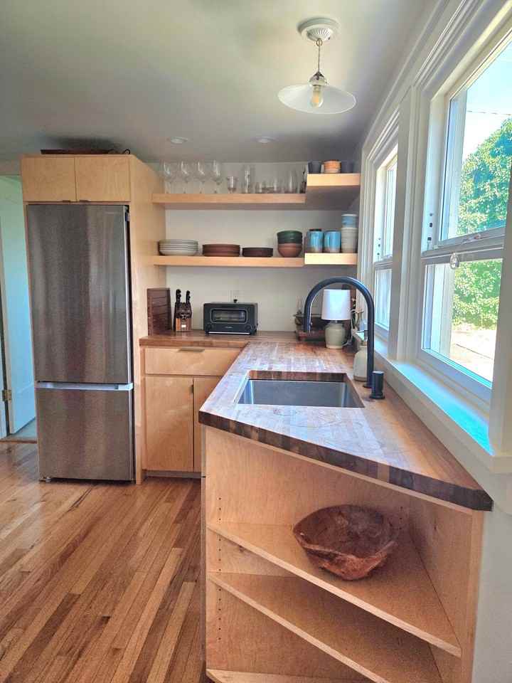 2281 Friendly St - Photo 5 of 20