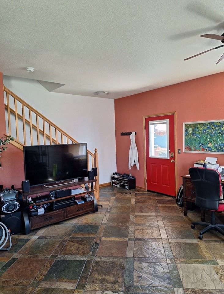1363 Lindenwood Grv - Photo 4 of 16
