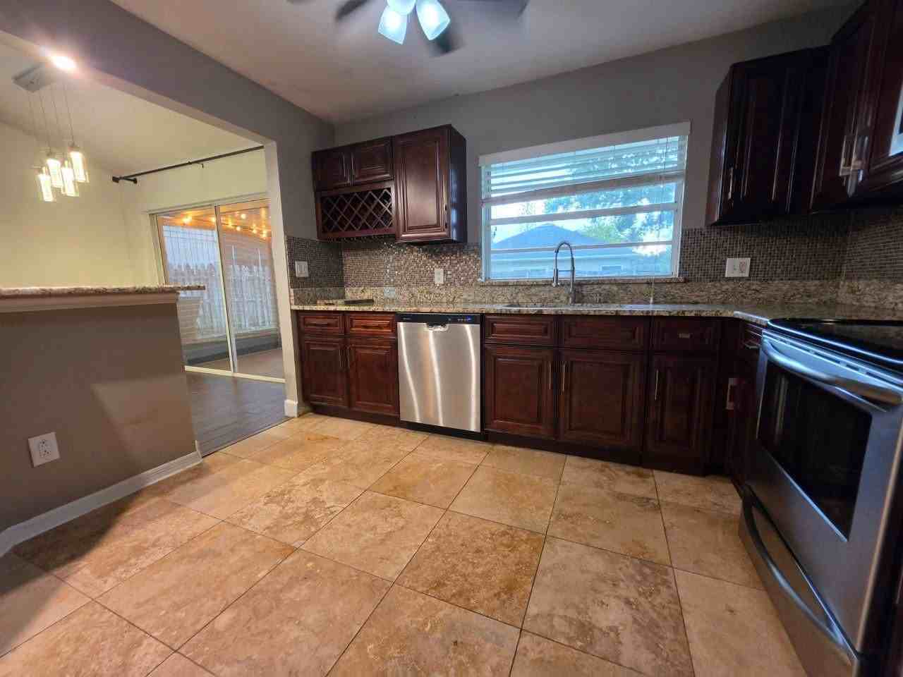 12324 Gingham Ct - Photo 6 of 20