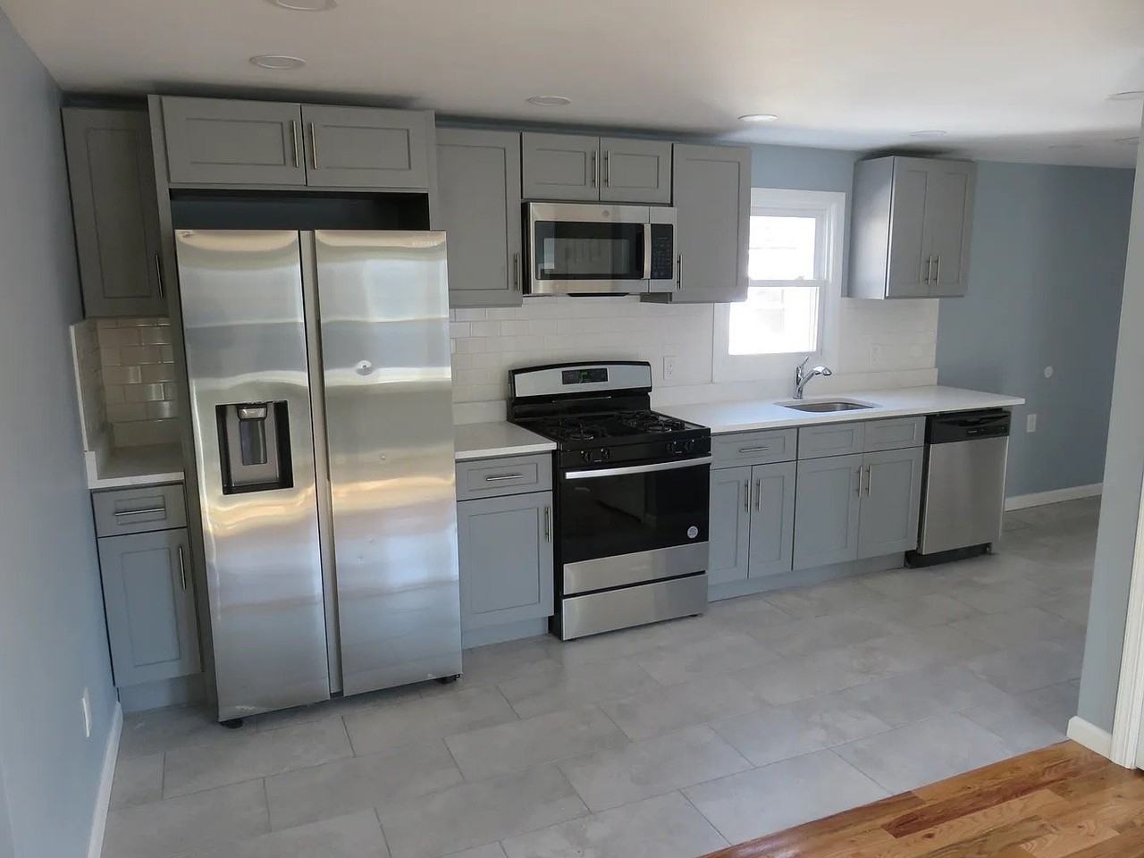 166 Catherine St #2 - Photo 2 of 9