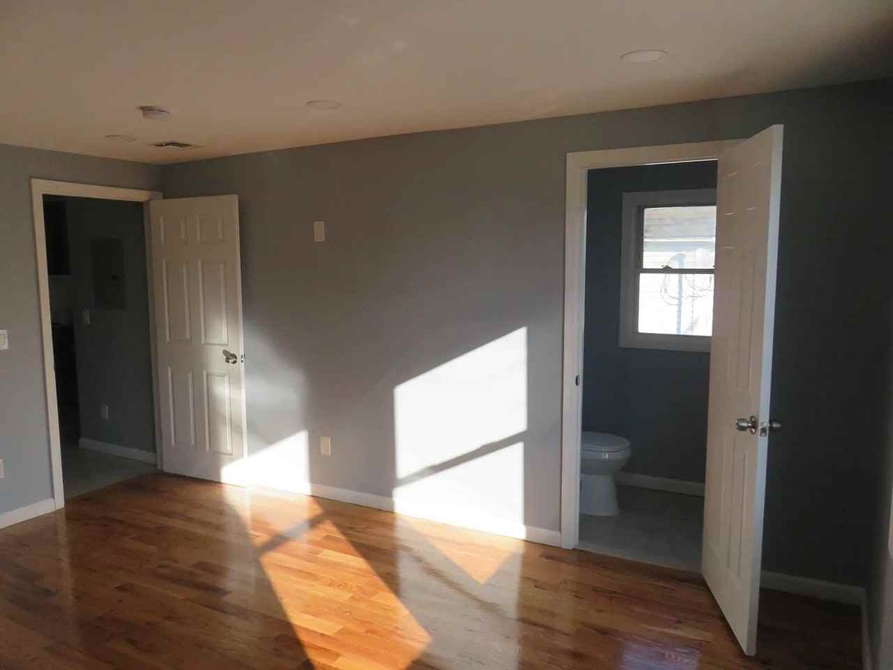 166 Catherine St #2 - Photo 6 of 9