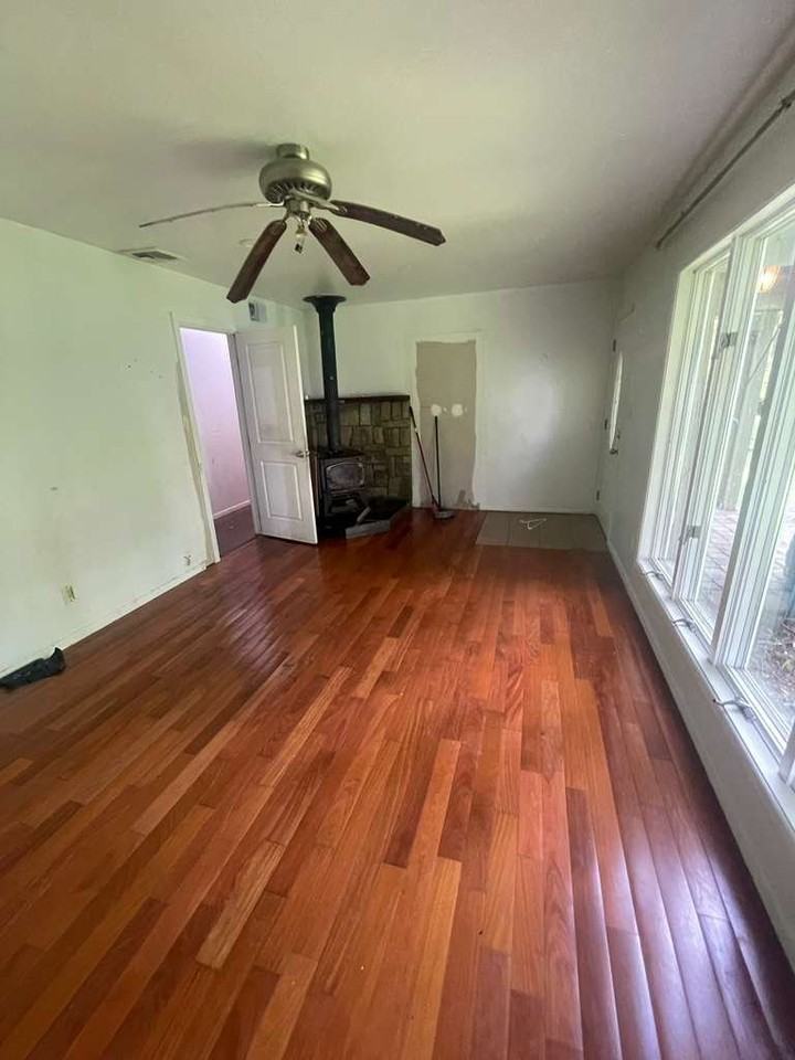 320 High St - Photo 4 of 13