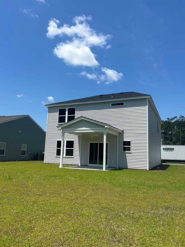 628 Parker Ct - Photo 3 of 18