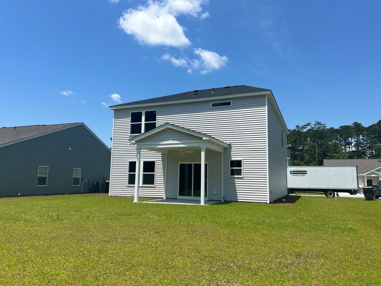 628 Parker Ct - Photo 4 of 18