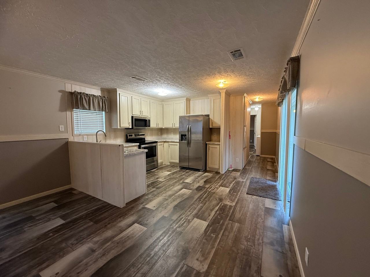 18140 Our Place Ln - Photo 6 of 19