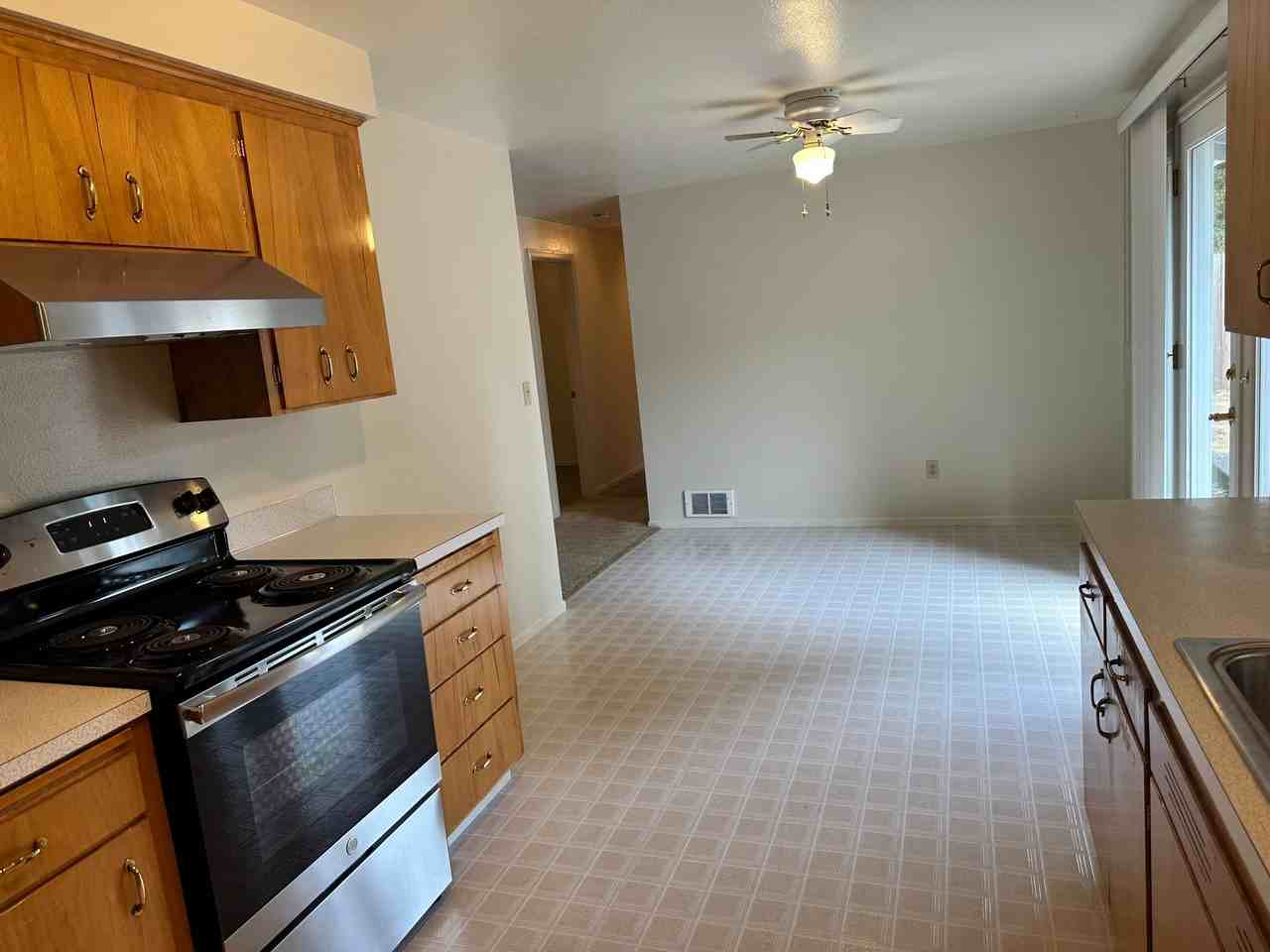 5707 Sunset Ln - Photo 6 of 20