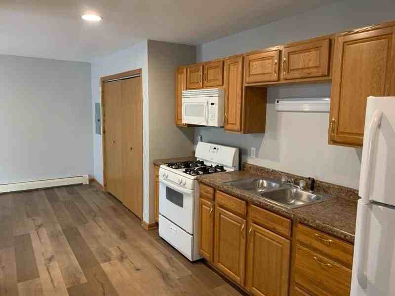 406 Hickory Cir #8 - Photo 4 of 6