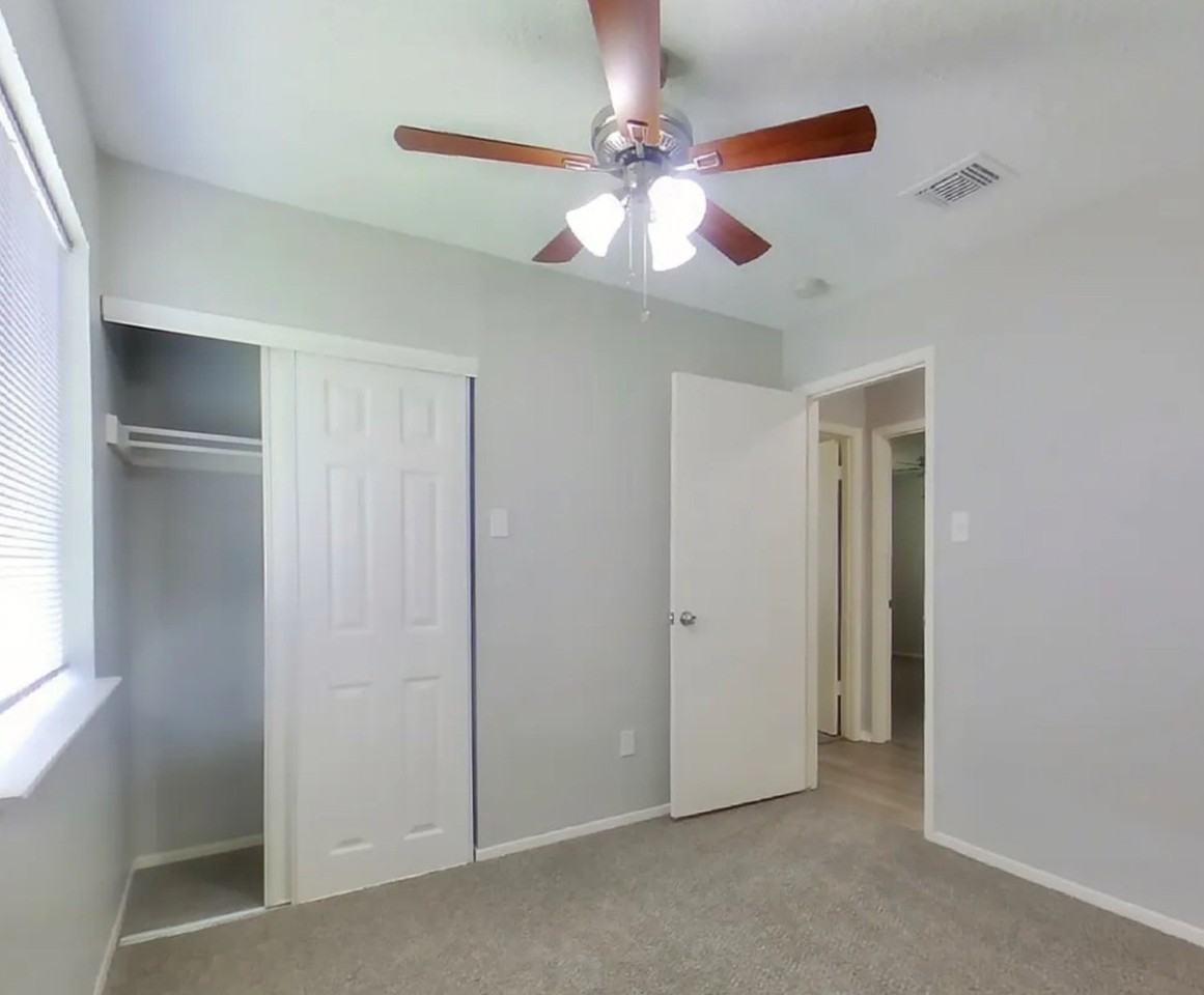 1404 Nw 58th Ave - Photo 7 of 12