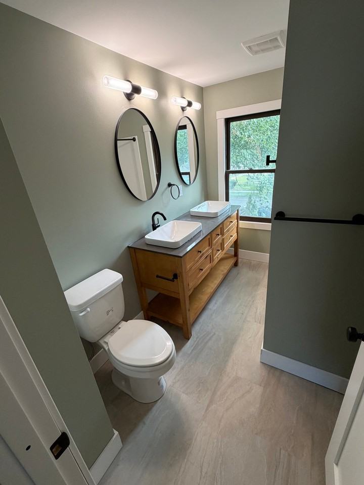 424 Ann St - Photo 4 of 12