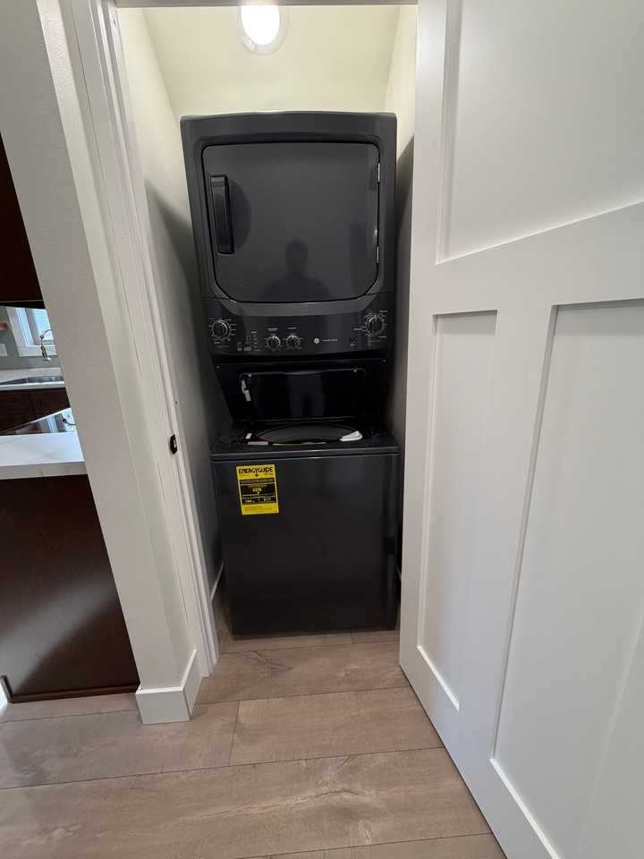 424 Ann St - Photo 7 of 12