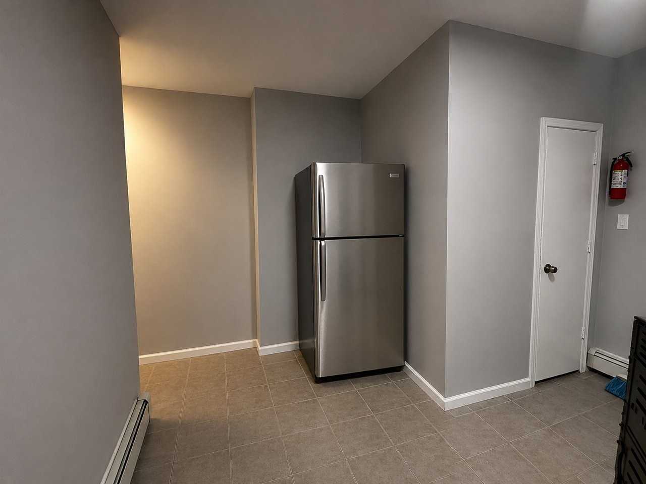 23 E 18th St #4 - Photo 2 of 11