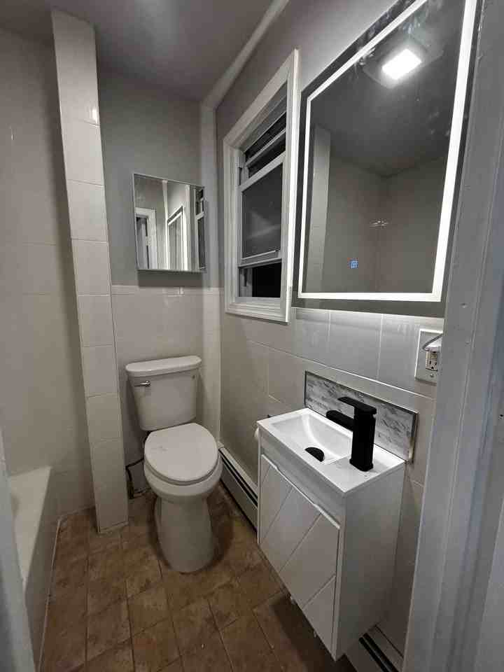 23 E 18th St #4 - Photo 5 of 11