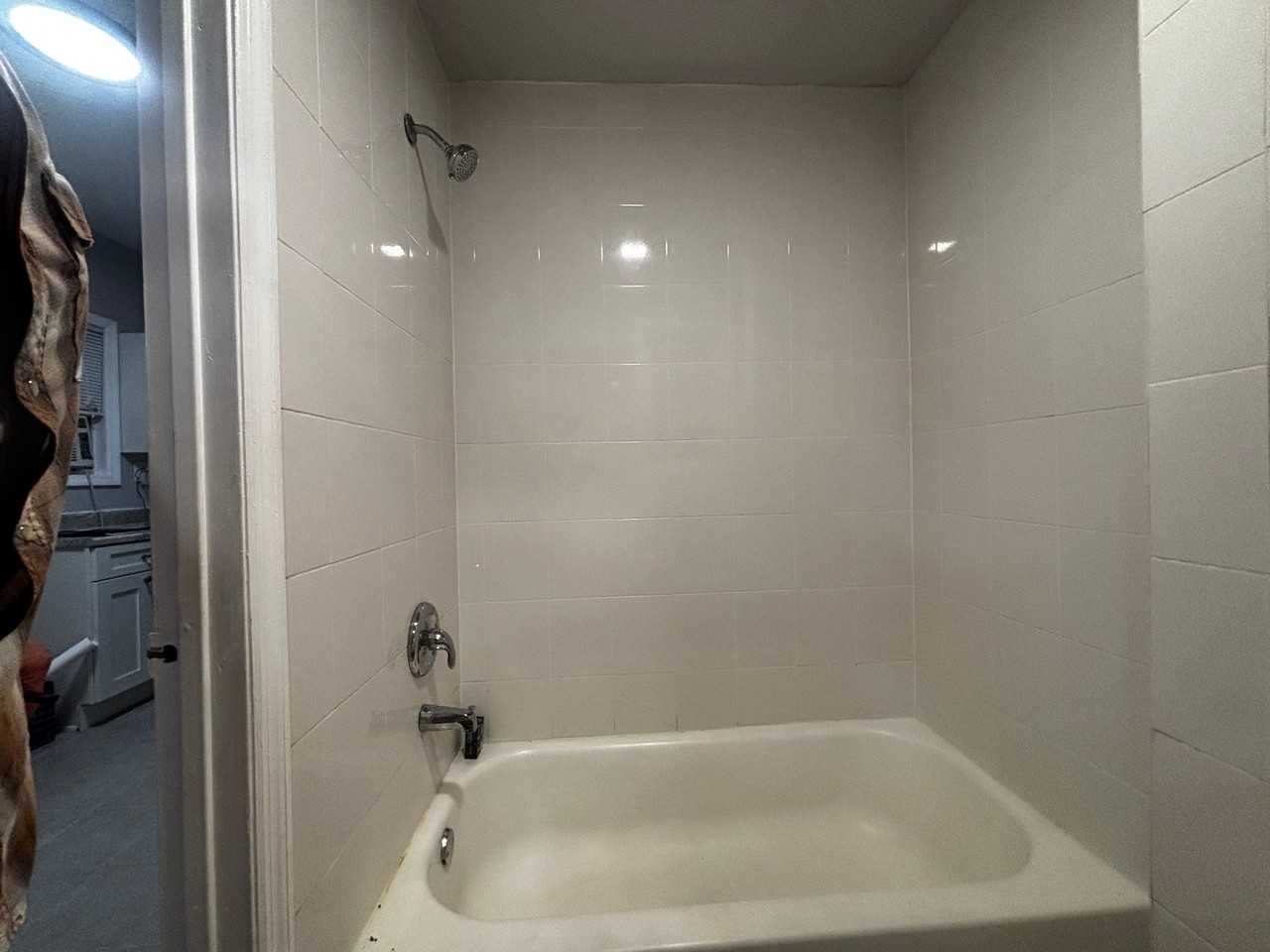 23 E 18th St #4 - Photo 6 of 11