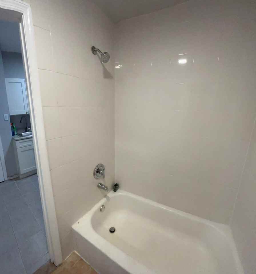 23 E 18th St #4 - Photo 7 of 11