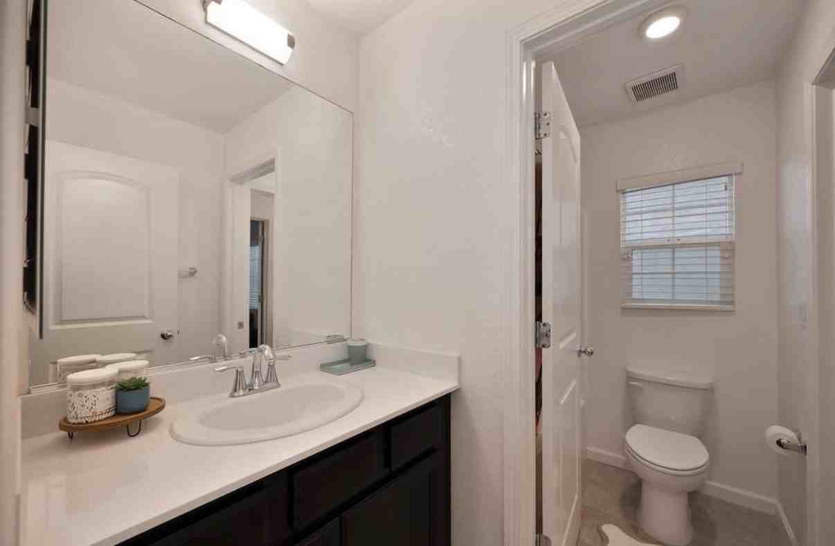 10904 Arrington Dr - Photo 3 of 9