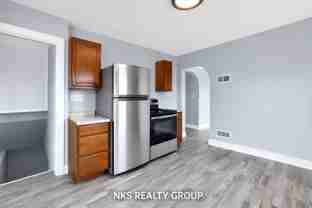 2718 E Grand River Ave - Photo 1 of 1