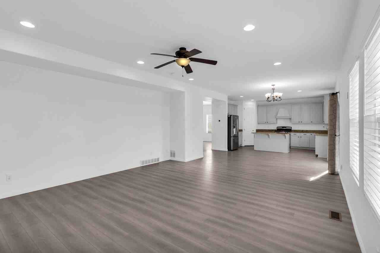 1339 W Rames Rd - Photo 2 of 20