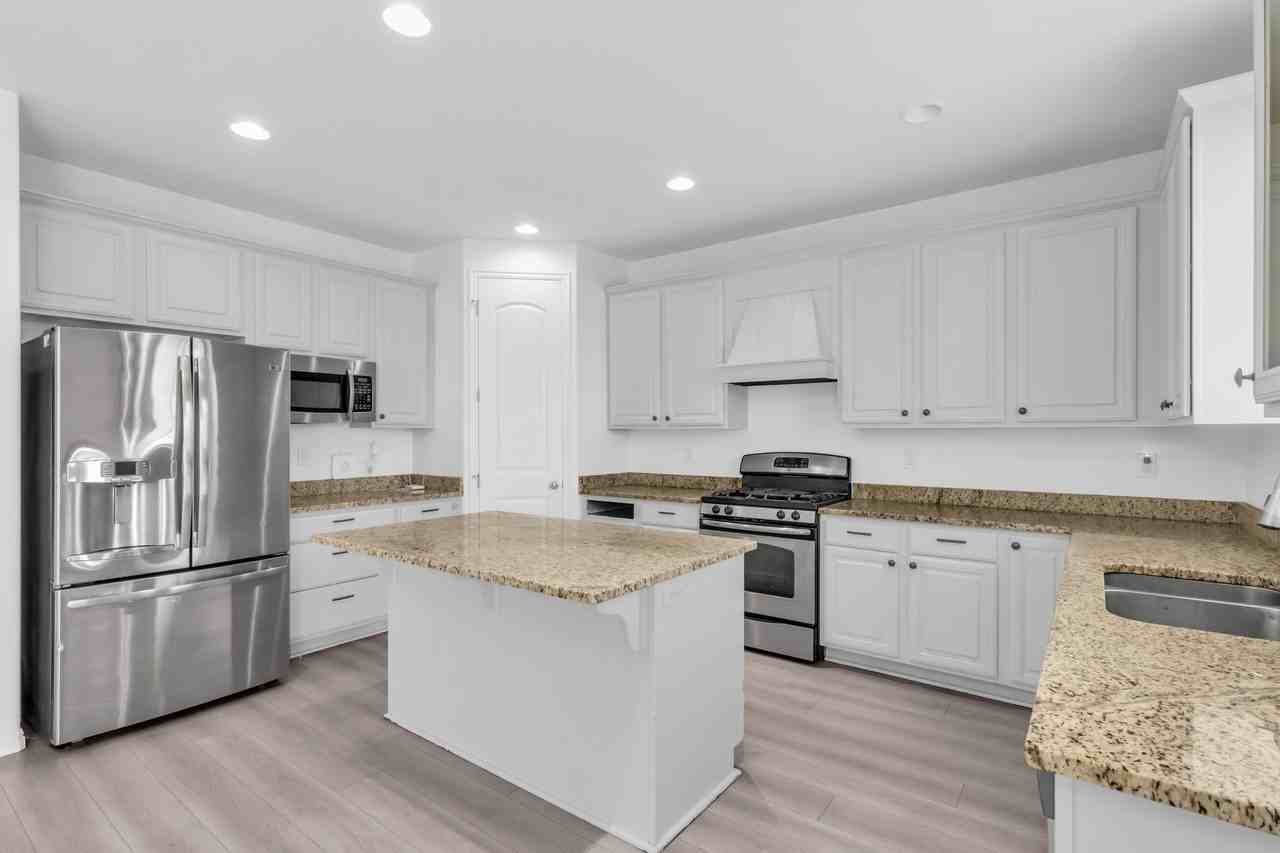 1339 W Rames Rd - Photo 5 of 20