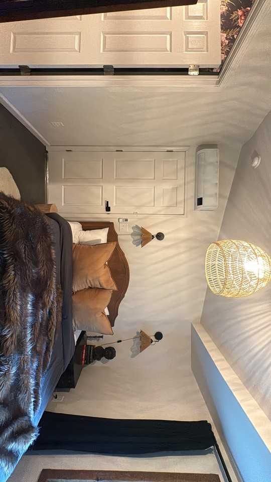 18 Pine St - Photo 4 of 18