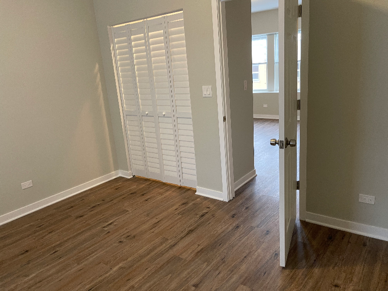 2736 N Laramie Ave #2 - Photo 4 of 8