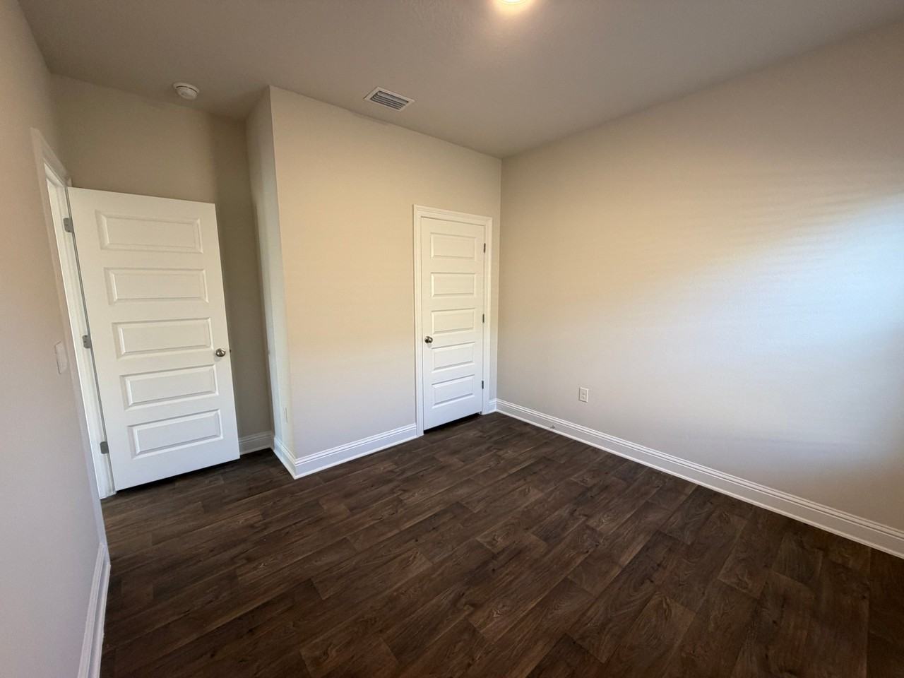 14523 Dayton Cir - Photo 3 of 16