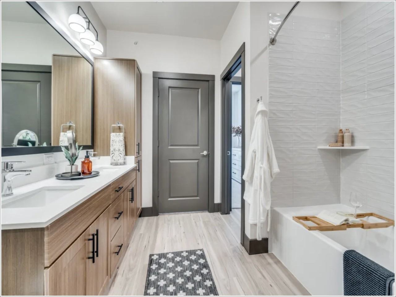 2811 S Cooper St #2131 - Photo 5 of 20