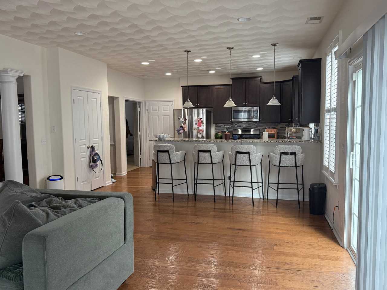 108 Tucker Dr - Photo 4 of 20