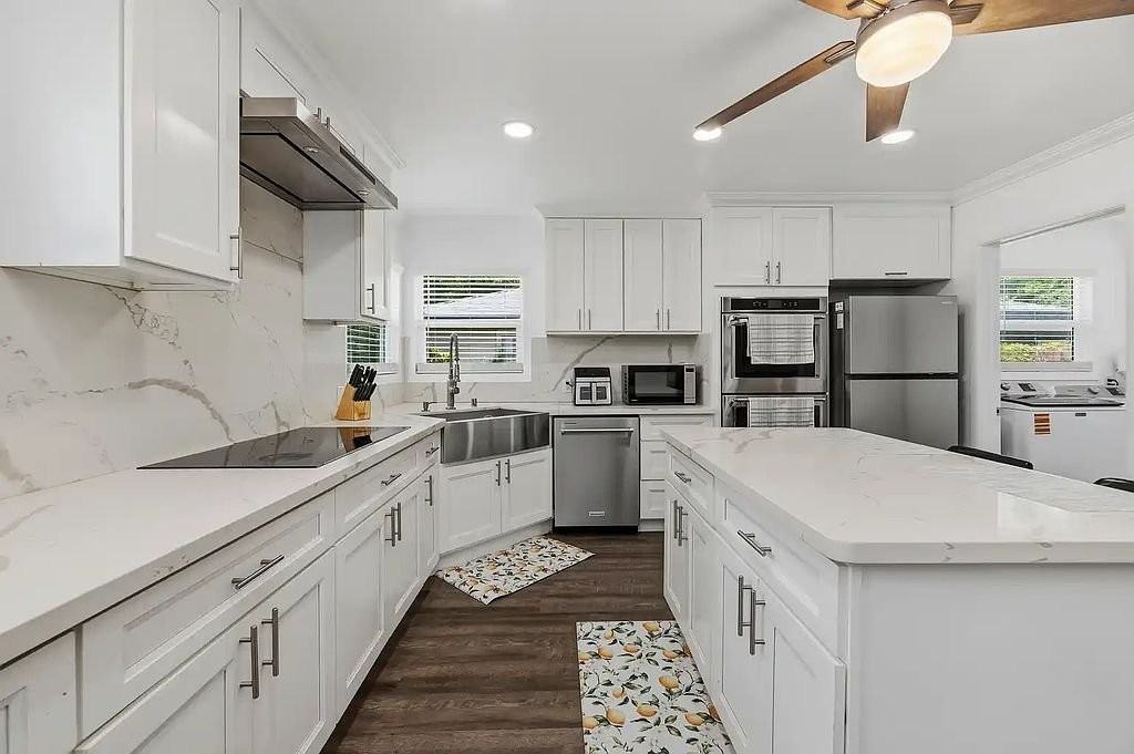 3907 Donald Ave - Photo 4 of 19