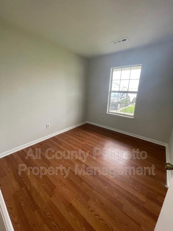 5143 Eastway St - Photo 5 of 6