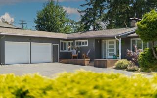 featured image of 2461 Warwick St