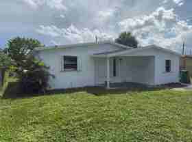 3740 Nw 9th St - Photo 1 of 1