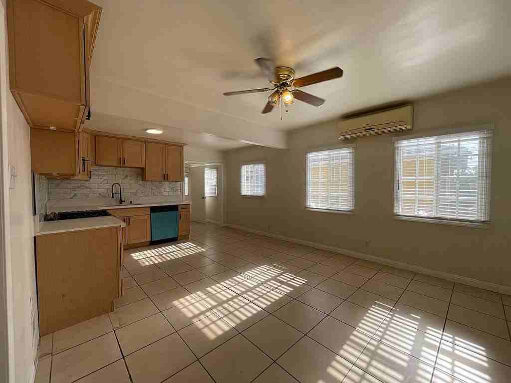 8449 Grand Ave - Photo 4 of 16
