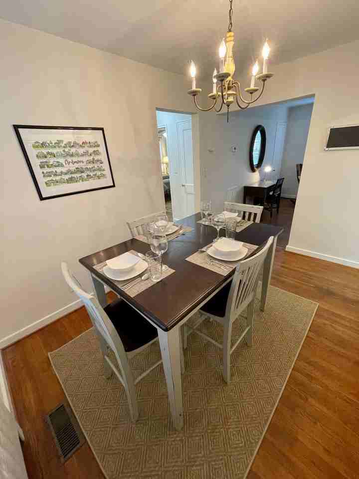 2533 Miller Park Cir #B - Photo 3 of 20