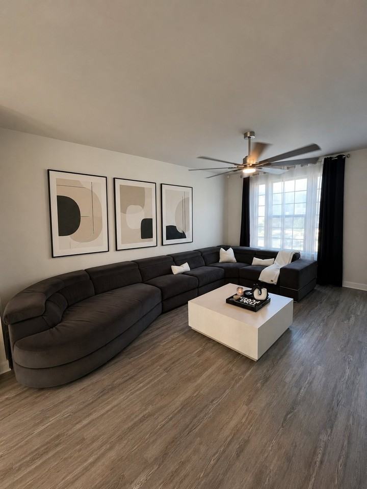 16503 Caribbean Way - Photo 2 of 9
