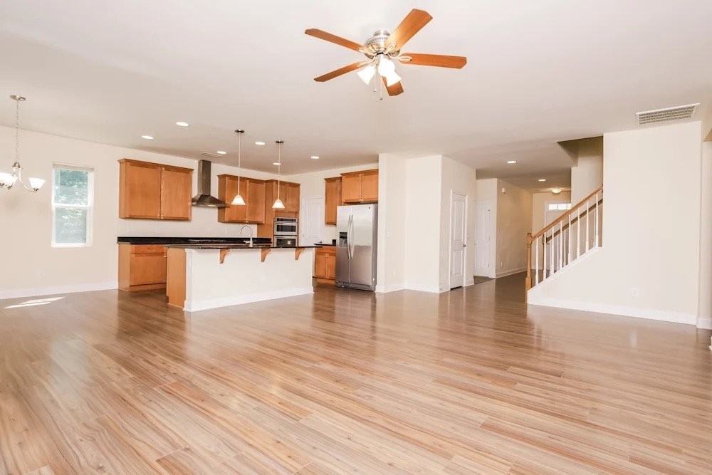 1204 Whispering Ridge Ct - Photo 4 of 10