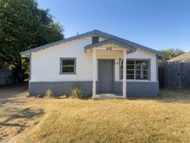 912 Sw 17th St - Photo 1 of 1