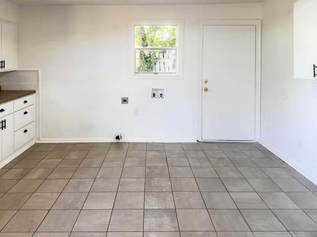 912 Sw 17th St - Photo 5 of 12