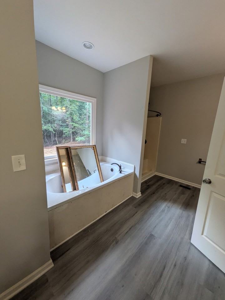 580 Northridge Rd - Photo 6 of 16