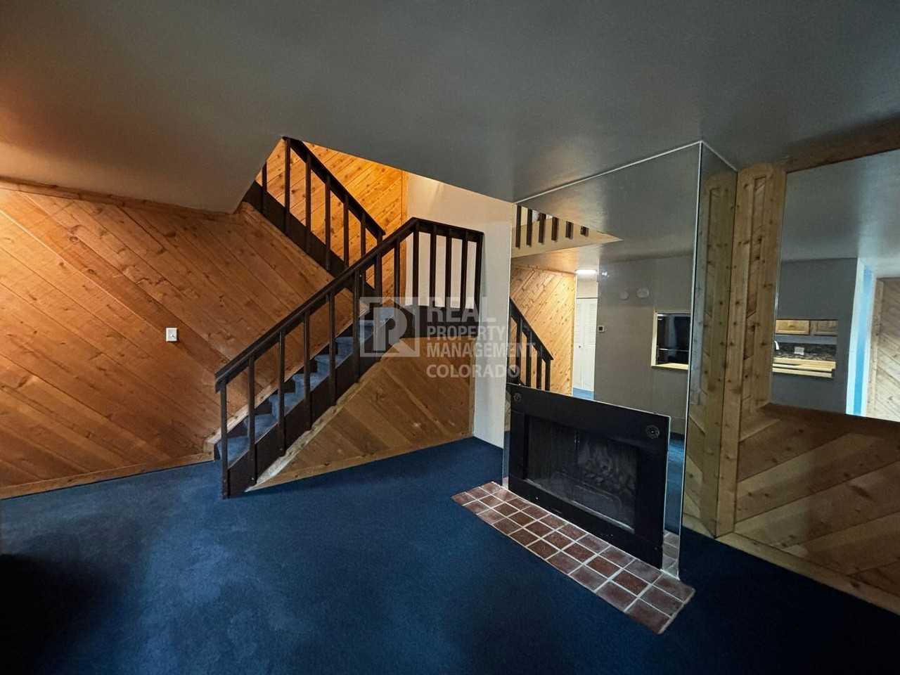 8487 Everett Way #B - Photo 4 of 14