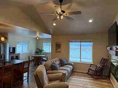 510 Sparrow Rd - Photo 6 of 13