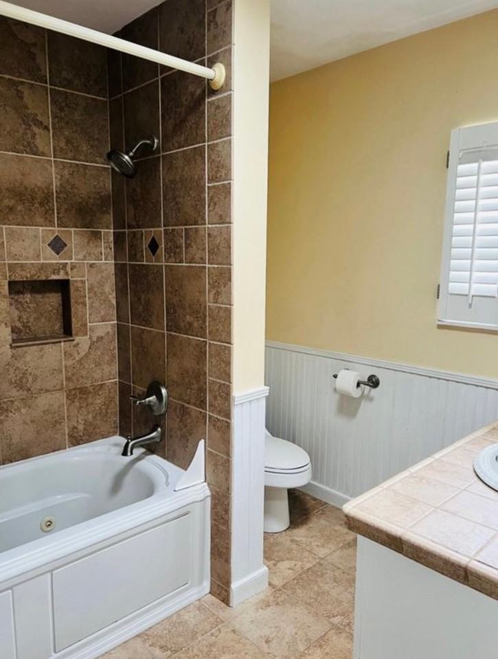 1317 Lancaster St - Photo 3 of 8